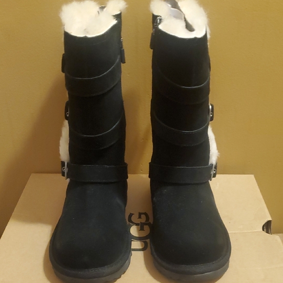 UGG Kids Black Winter Boots with Shearling Lining - Picture 3 of 8